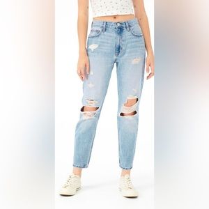 Aeropostale High Rise Mom Jean With Rips